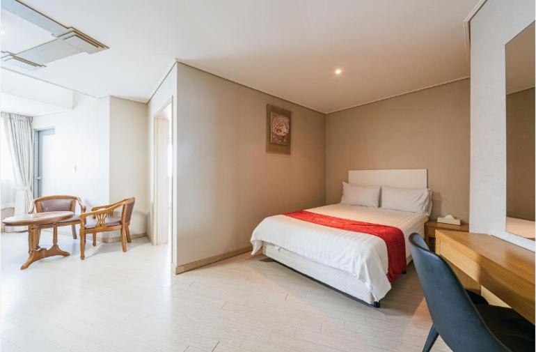 ג'גו R&T Hotel מראה חיצוני תמונה